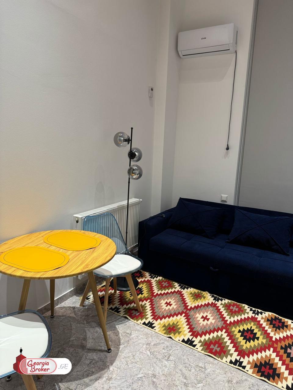 იყიდება ახალი გარემონტებული 2 ოთახიანი ბინა